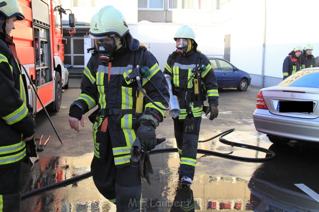 PKW Brand Koeln Bocklemuend Goerlinger Centrum JK P23.jpg